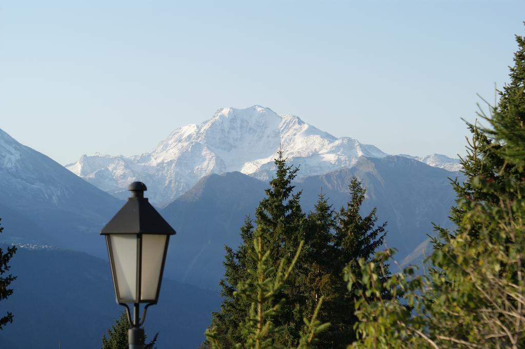 Swiss Chalet-Style Hotel Walliser Spycher Riederalp Værelse billede